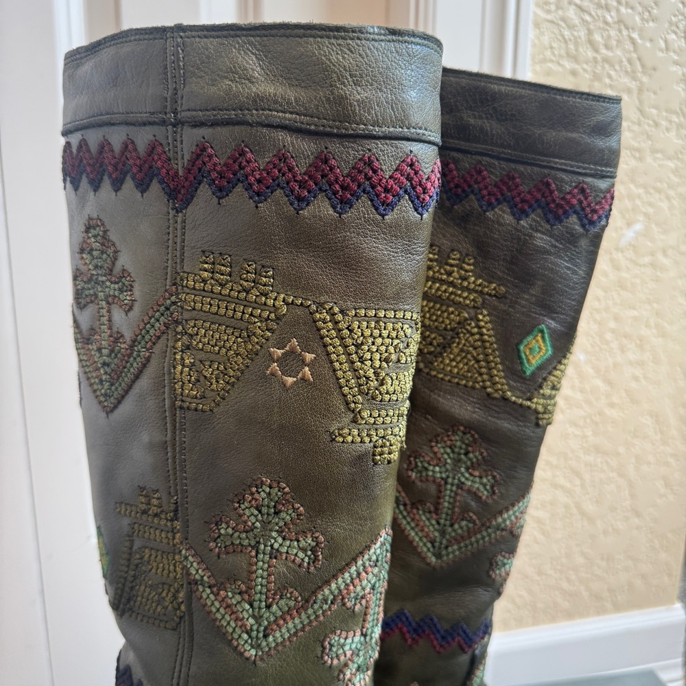 Marco Delli Dallas High Embroidered Tall Boots Olive Green 38 NWT $1295 Sold Out - Picture 4 of 15
